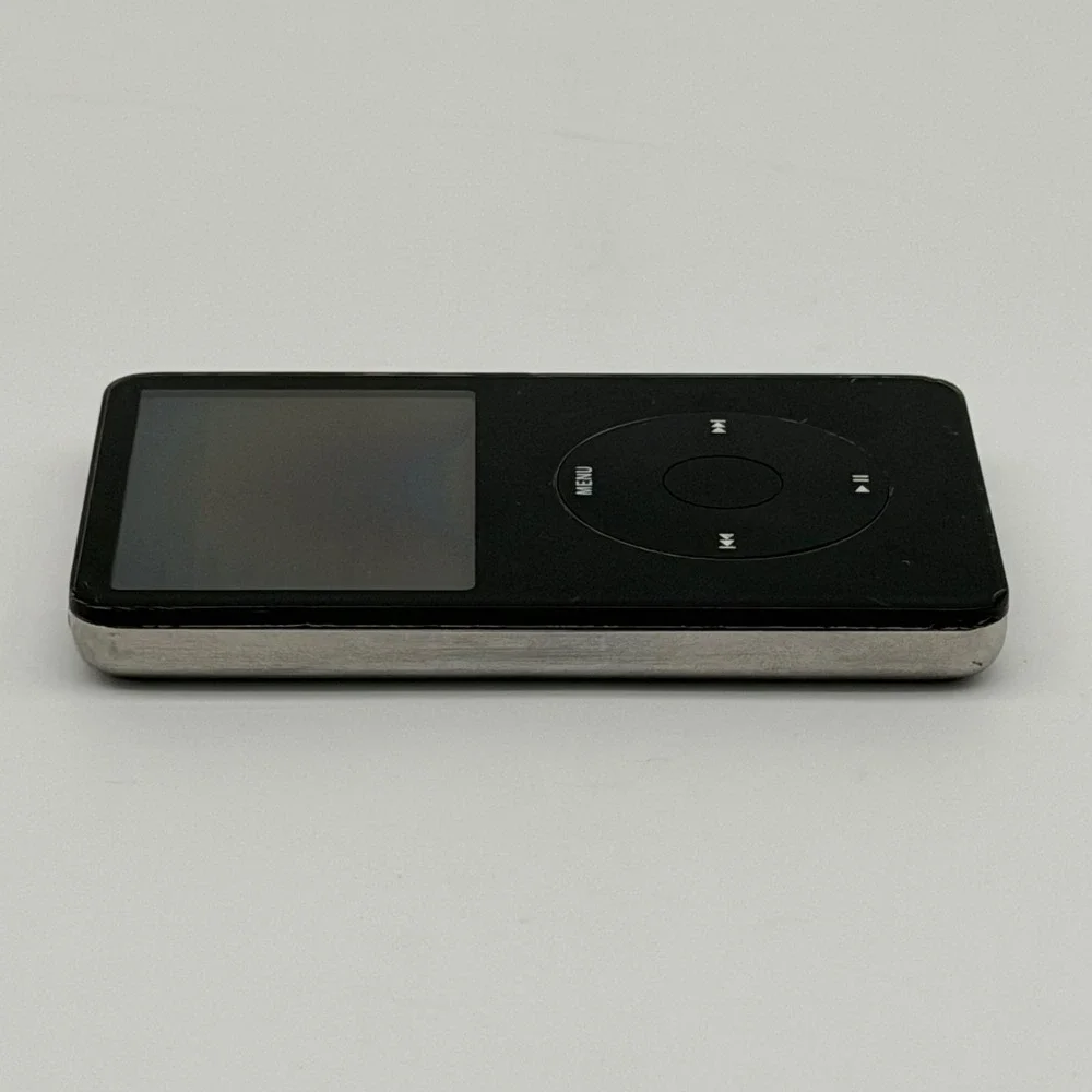 Apple iPod Classic A1136 30GB 5th Generation Black Portable MP3 Player